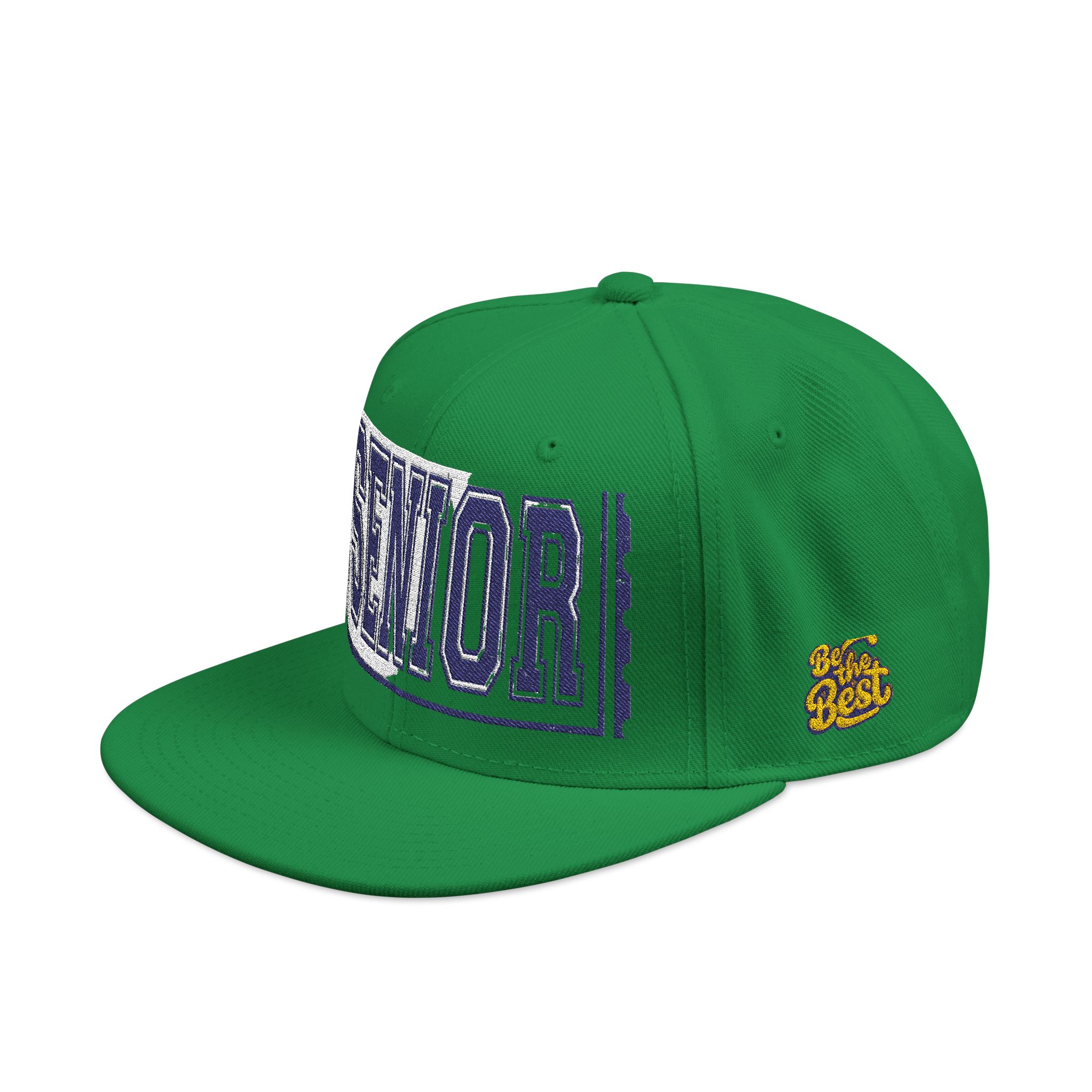 3660610082493569624_2048.jpeg Casquette — Design « SENIOR» en lettres épaisses avec logo latéral – Image 45