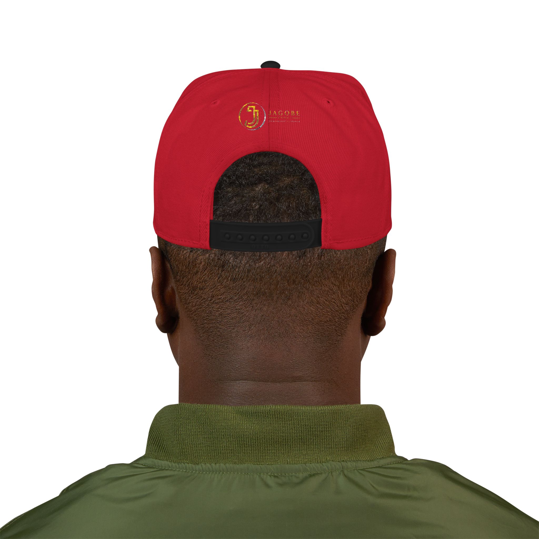 3970760150310286285_2048.jpeg Casquette — Design « SENIOR» en lettres épaisses avec logo latéral – Image 24