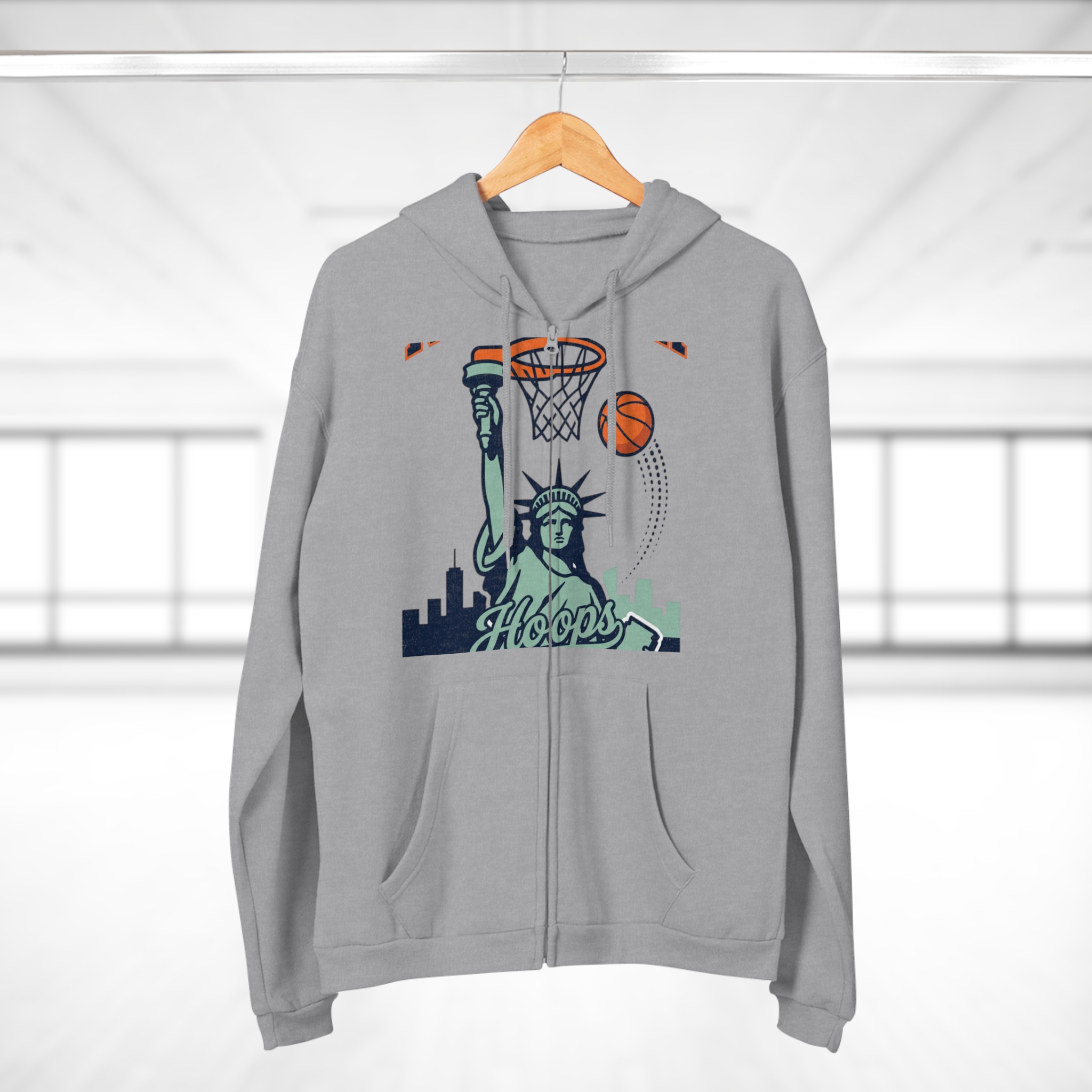 5733582699013387847_2048.jpeg Sweat à capuche zippé « Be the Best » – Basketball & Statue de la Liberté – Image 8